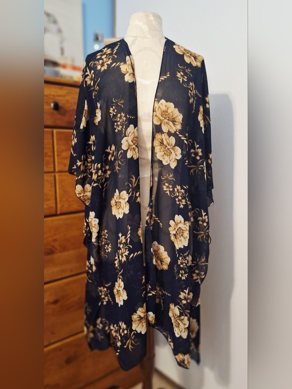 6 For$30- Floral Navy Open-Front Kimono